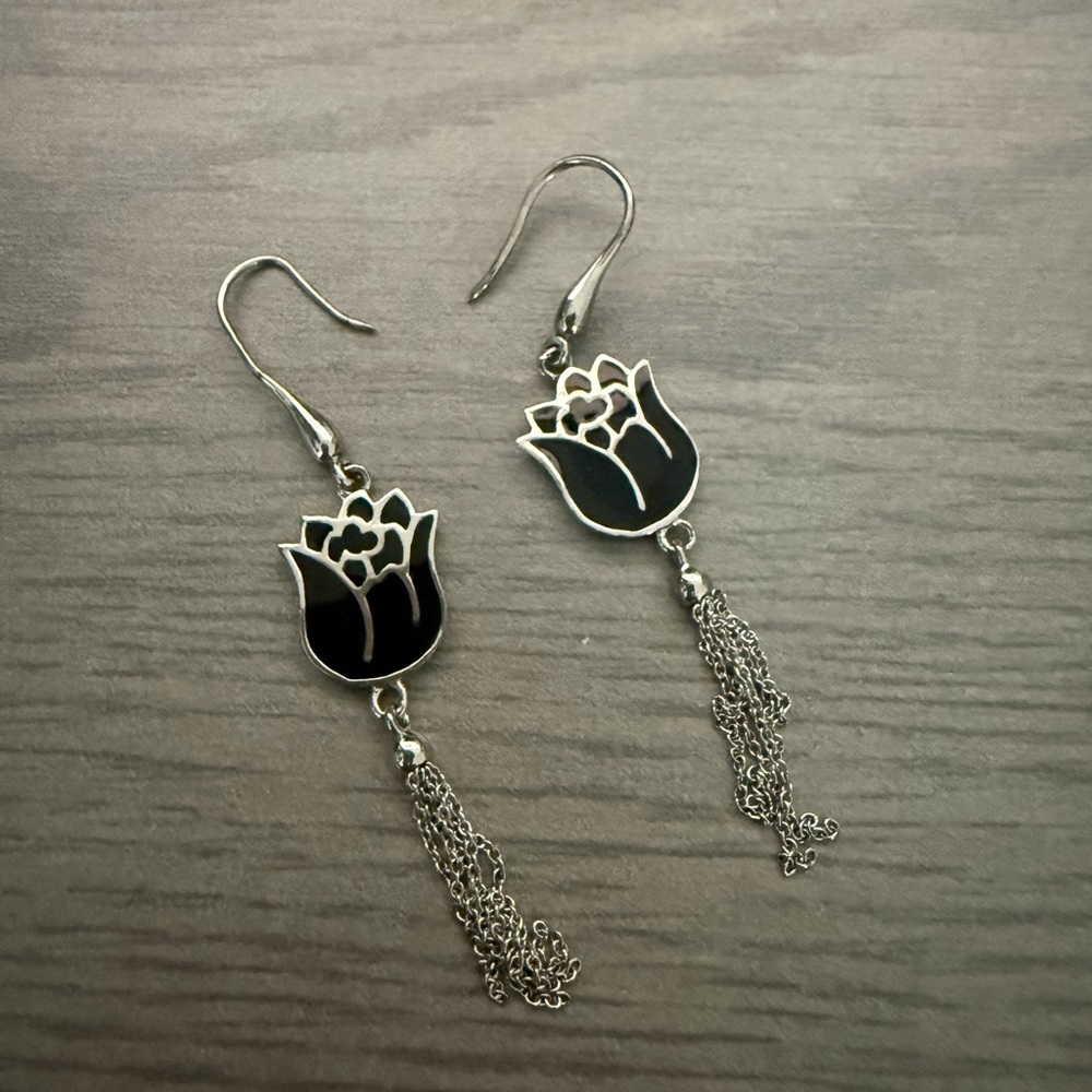 Elegant Silver and Black Floral Earrings
